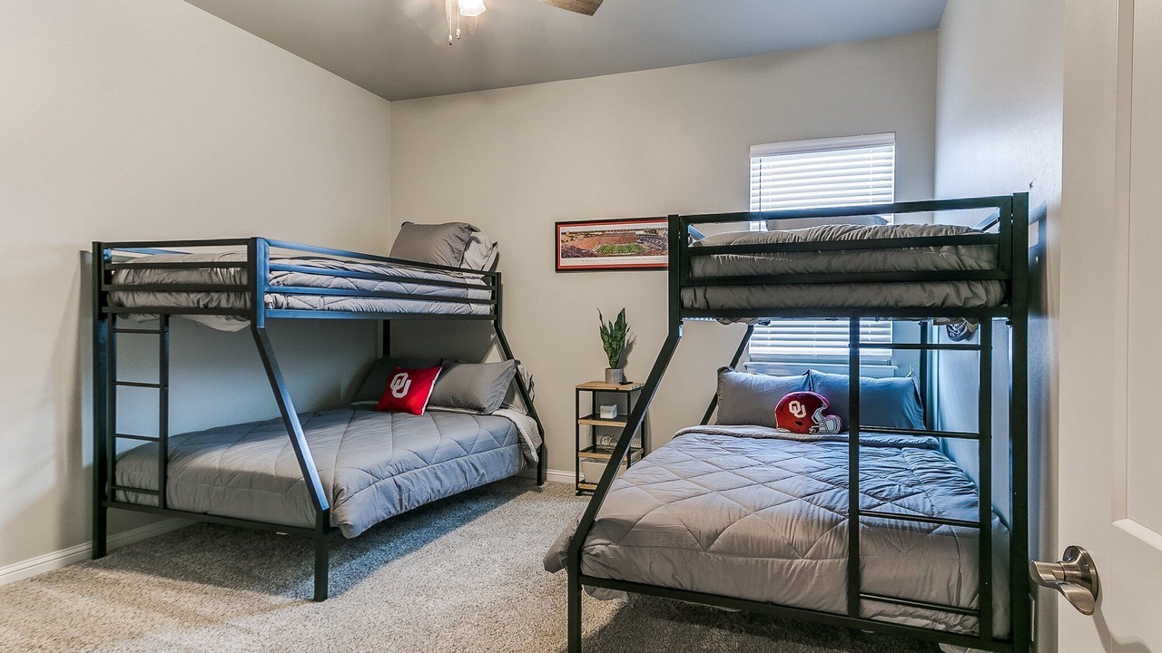 Photo of Bedroom in Yukon