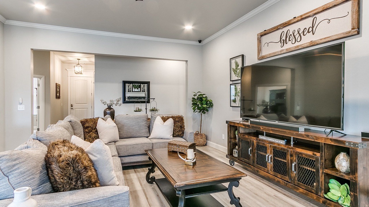 Photo of Livingroom in Yukon