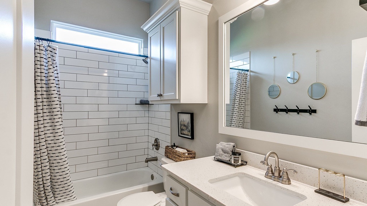 Photo of Bathroom in Yukon