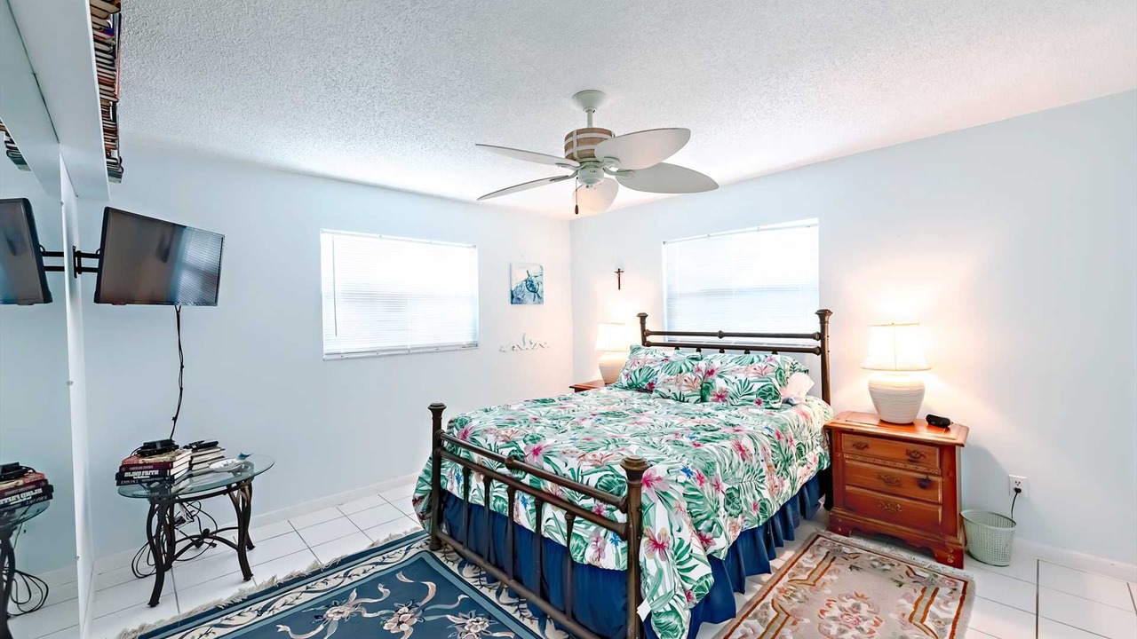 Photo of Bedroom in Sugarloaf Shores