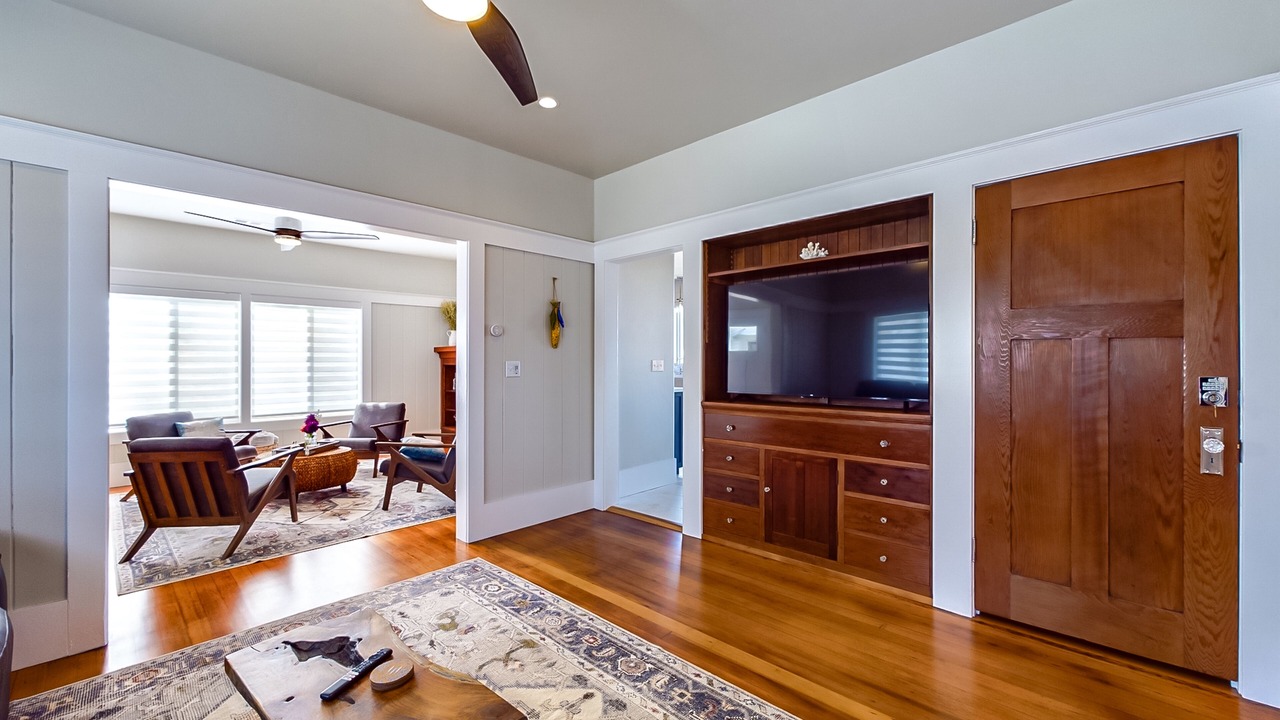 Photo of Livingroom in Eureka
