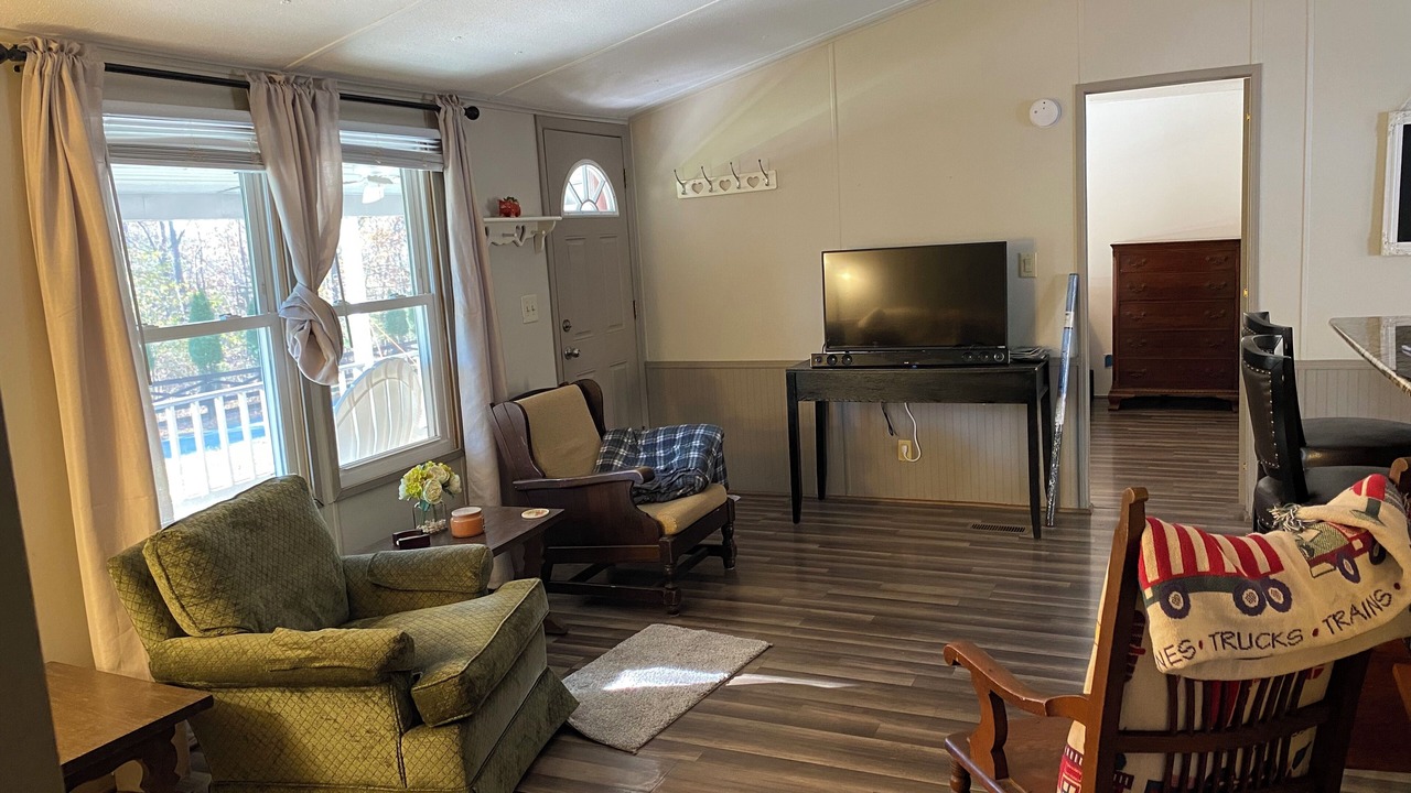 Photo of Livingroom in Toms Brook