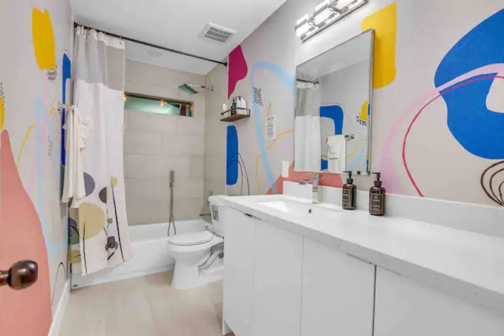 Photo of Bathroom in Sharpstown