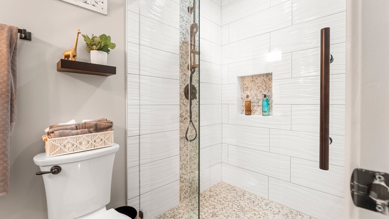 Photo of Bathroom in Colonial Beach