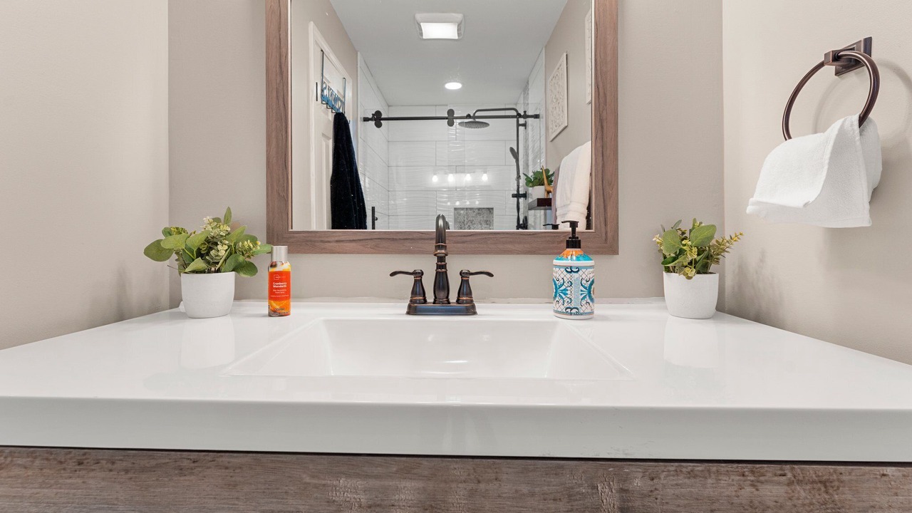 Photo of Bathroom in Colonial Beach