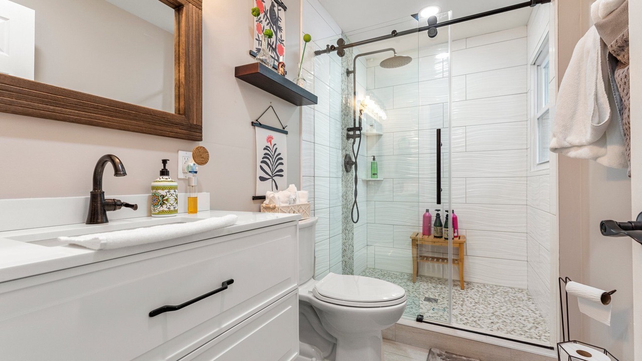 Photo of Bathroom in Colonial Beach