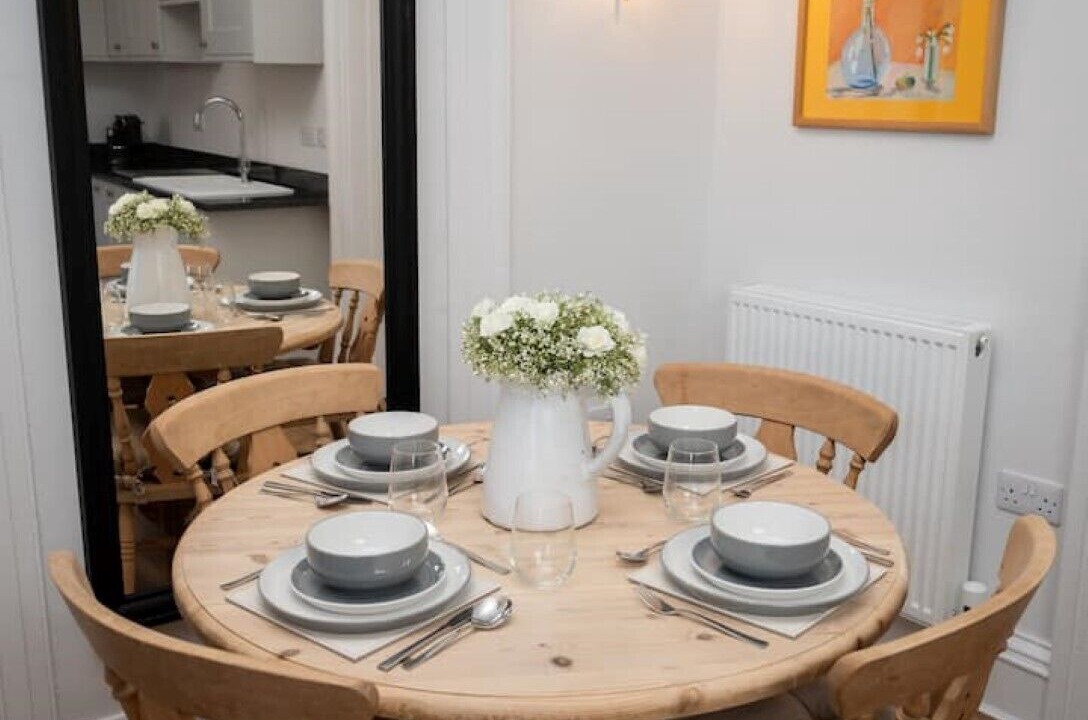 Photo of Others in Annan