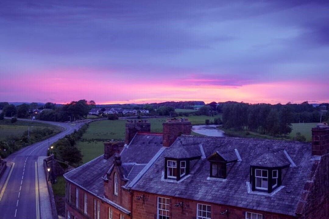 Photo of Others in Annan