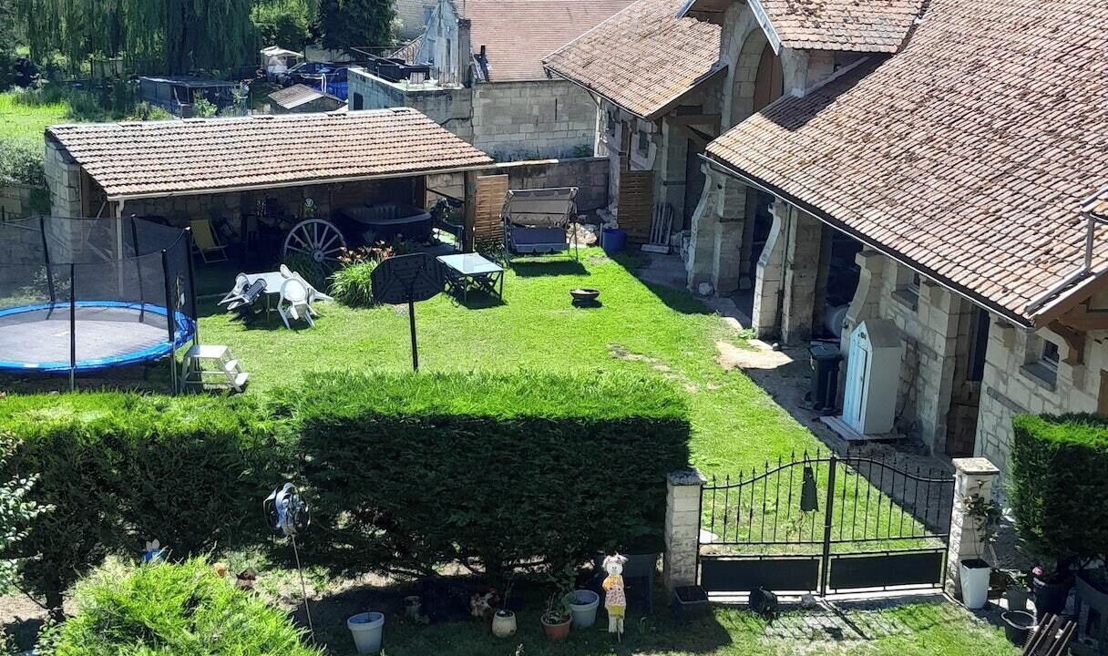 Photo of Others in Vassens