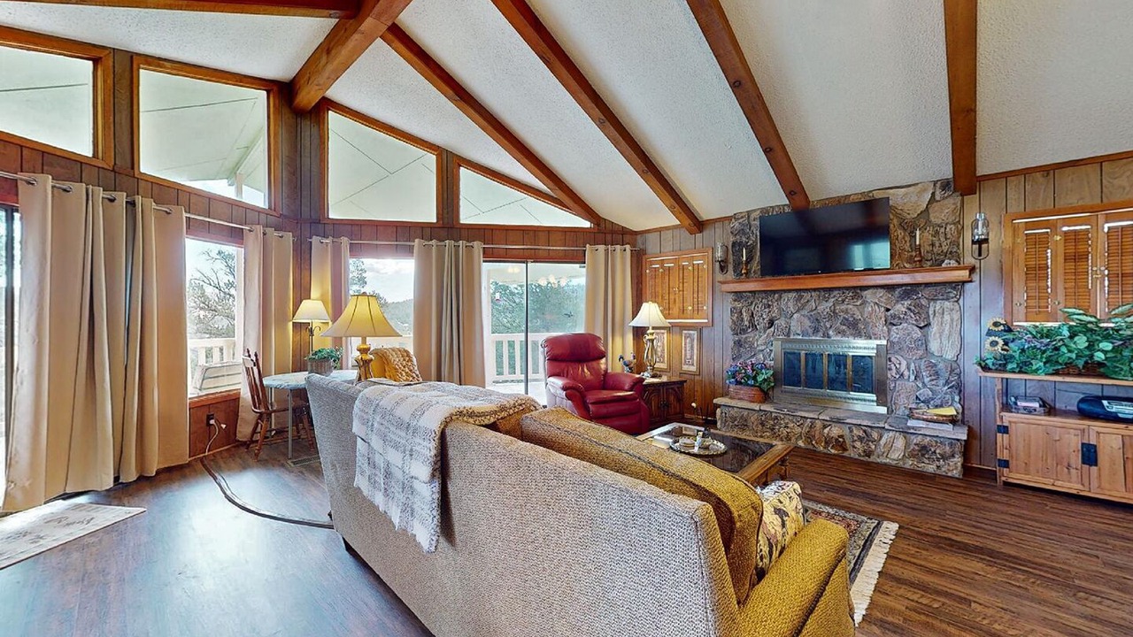 Photo of Livingroom in Ruidoso