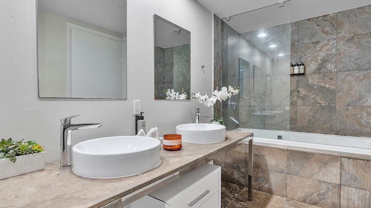 Photo of Bathroom in Downtown Miami