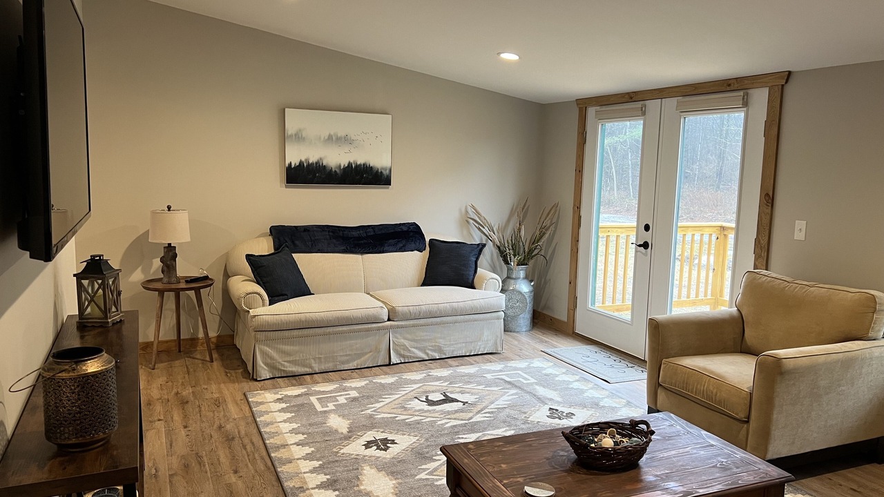 Photo of Livingroom in Comstock