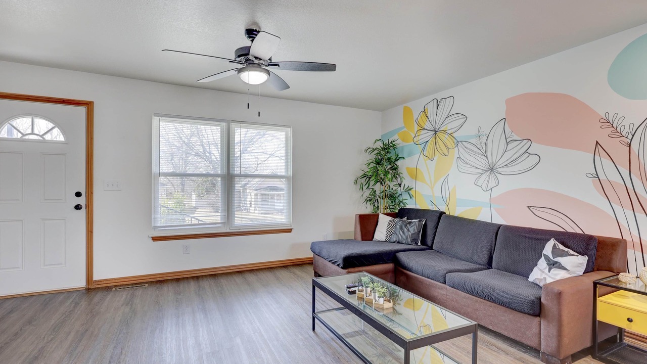 Photo of Livingroom in Joplin