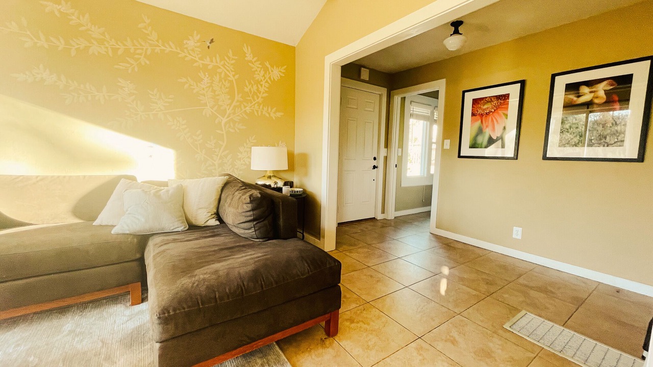 Photo of Livingroom in Fetters Hot Springs-Agua Caliente