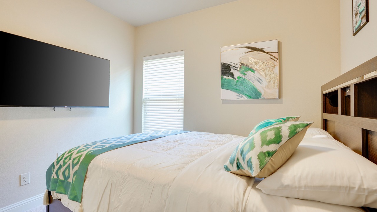 Photo of Bedroom in Legacy Town Center North