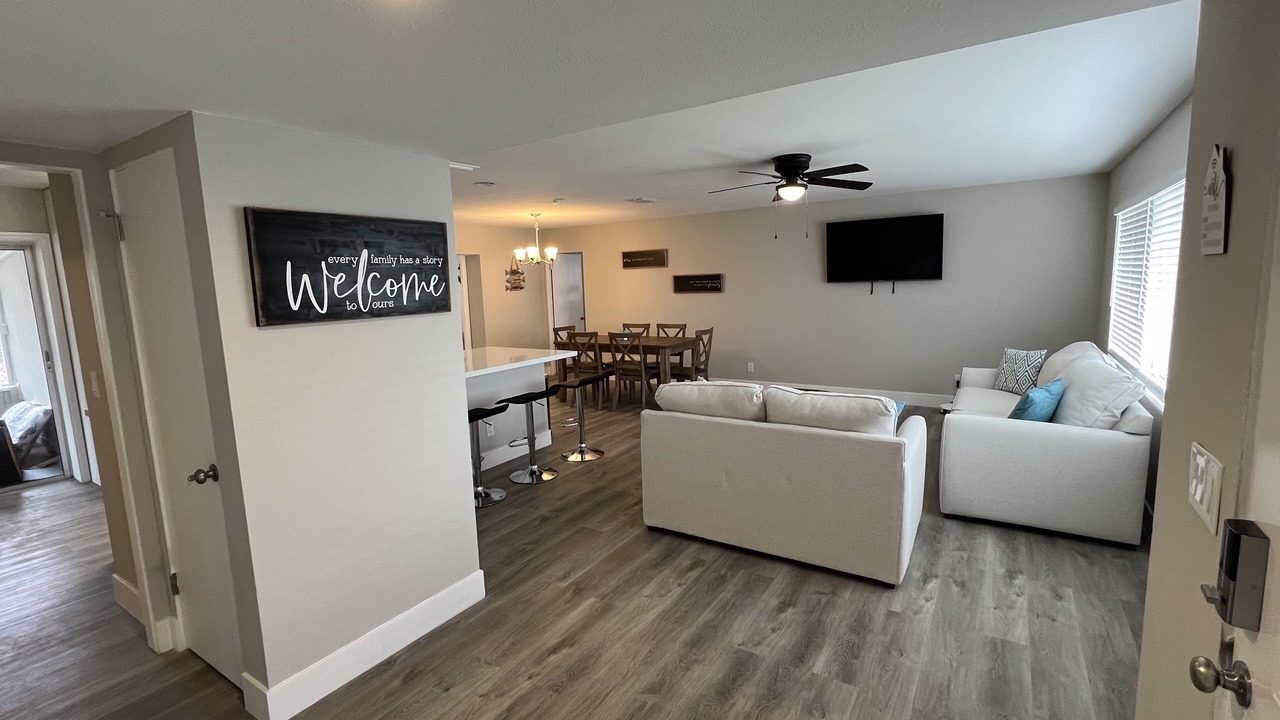 Photo of Livingroom in Venice Gardens