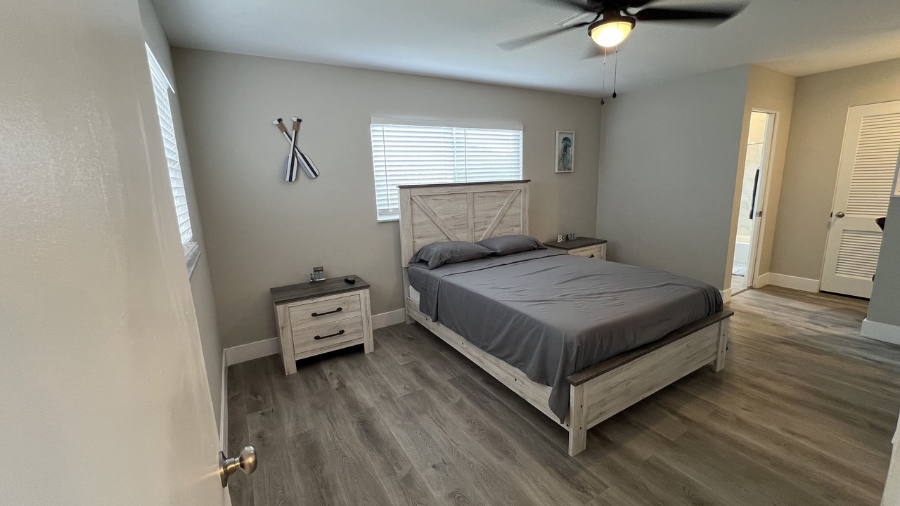 Photo of Bedroom in Venice Gardens