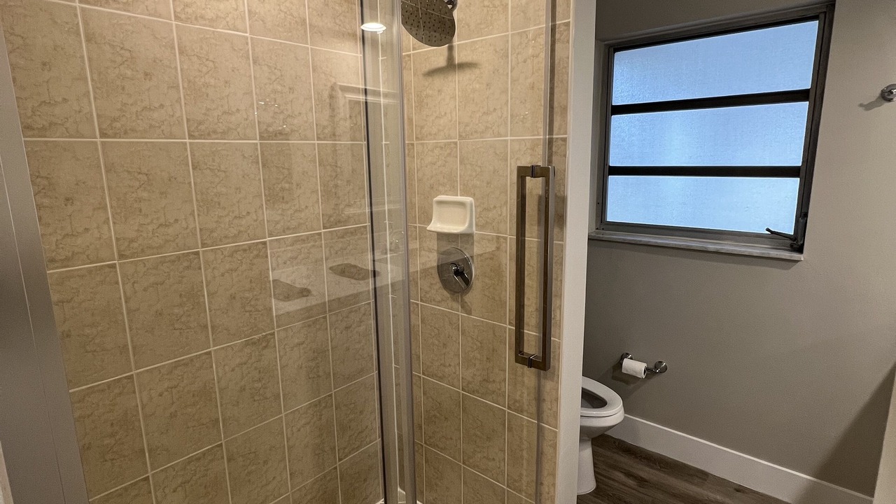 Photo of Bathroom in Venice Gardens