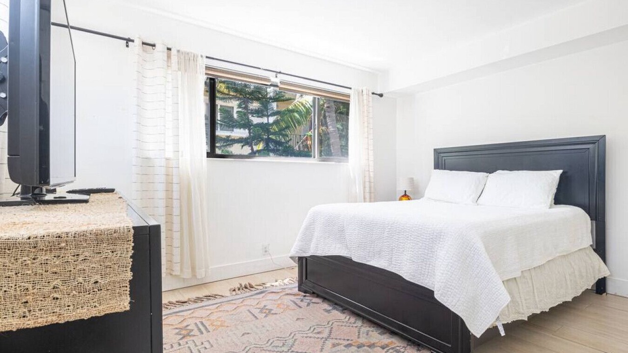 Photo of Bedroom in Bay Harbor Islands