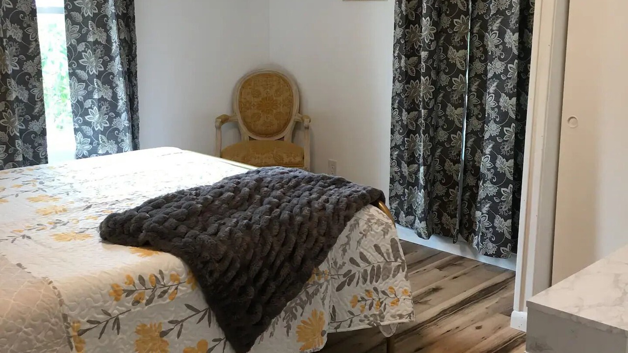 Photo of Bedroom in Glen Ferris