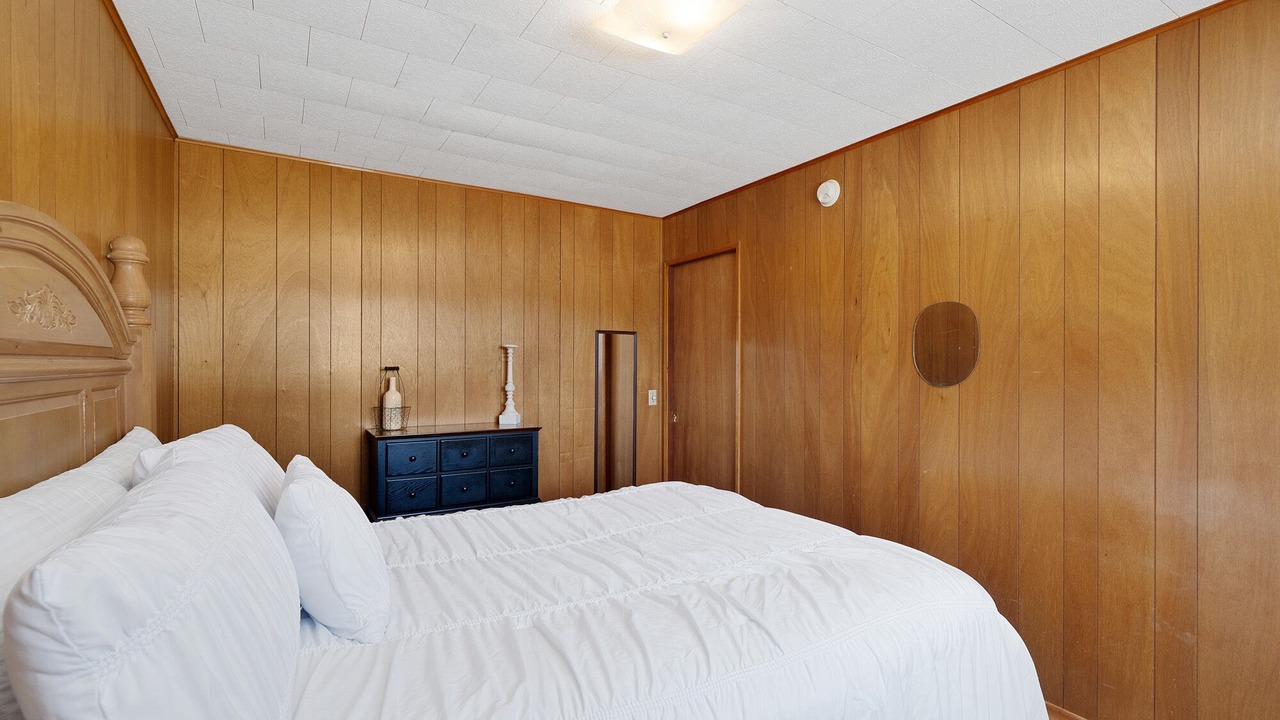 Photo of Bedroom in Netarts