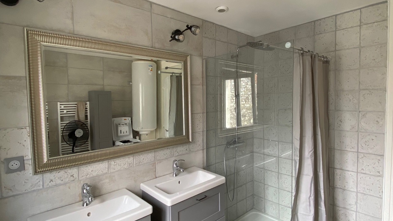 Photo of Bathroom in Mouzay