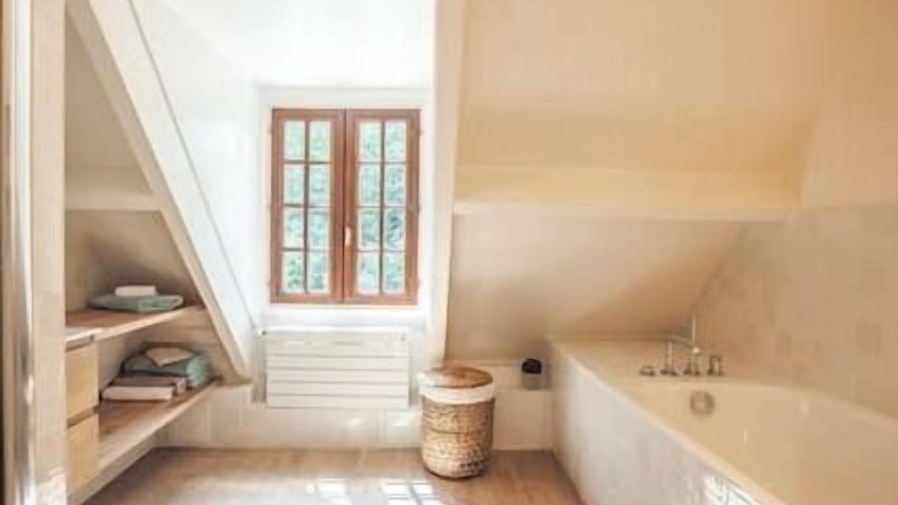 Photo of Bathroom in Damville