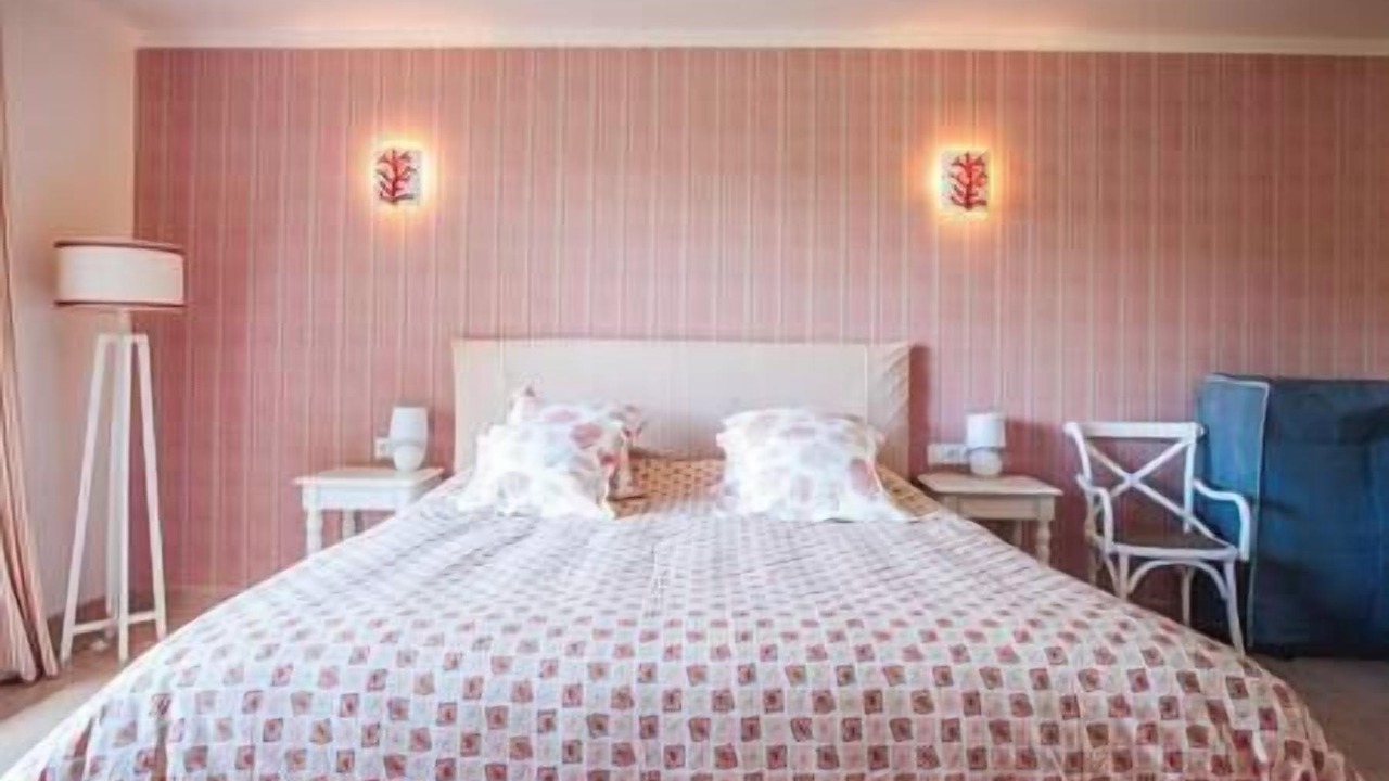 Photo of Bedroom in Damville