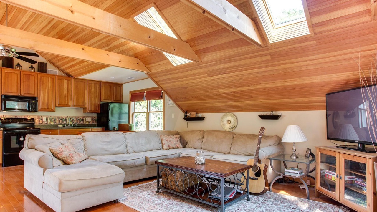 Photo of Livingroom in Lakeview