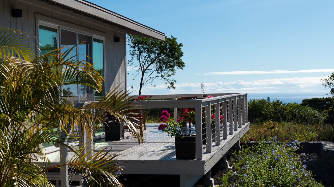 Photo of Patio Balcony in Discovery Harbour