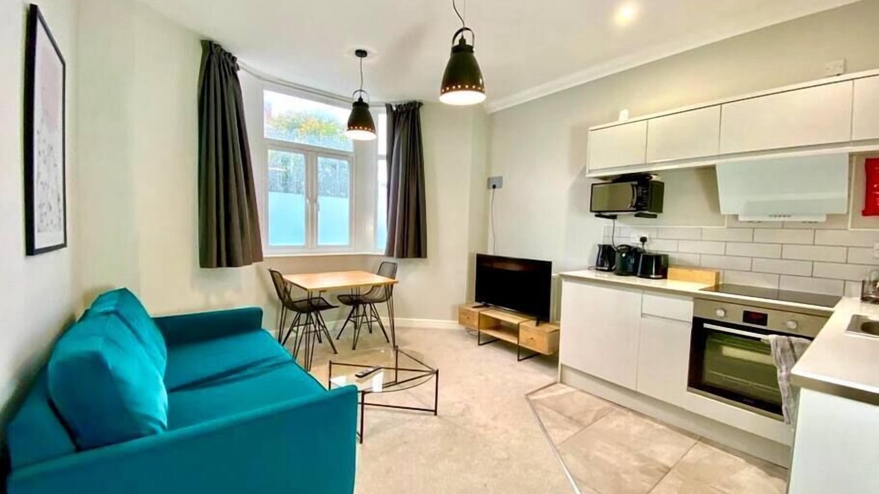 Photo of Livingroom in Canton