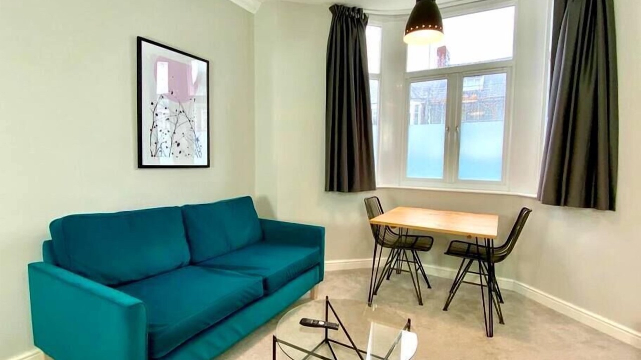 Photo of Livingroom in Canton