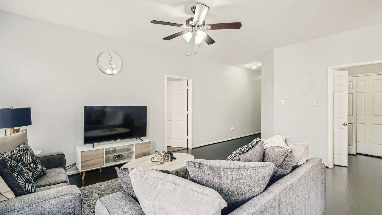 Photo of Livingroom in Barker