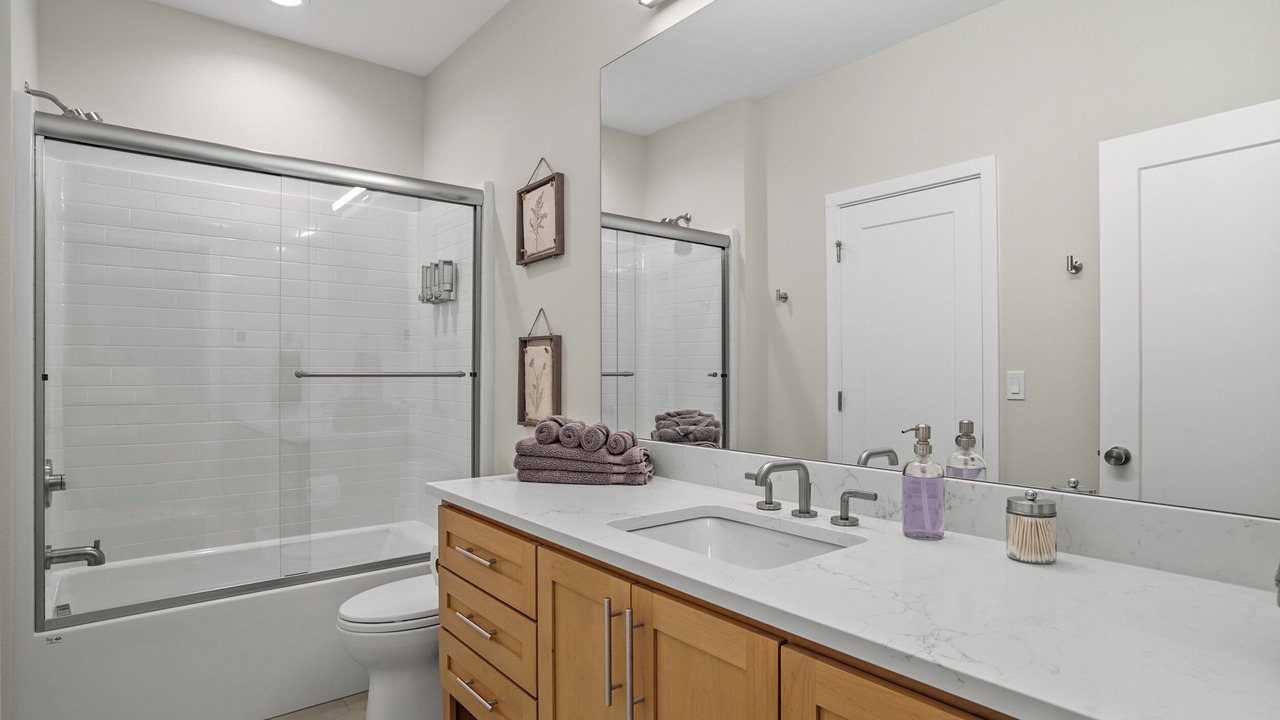 Photo of Bathroom in Rockaway Beach