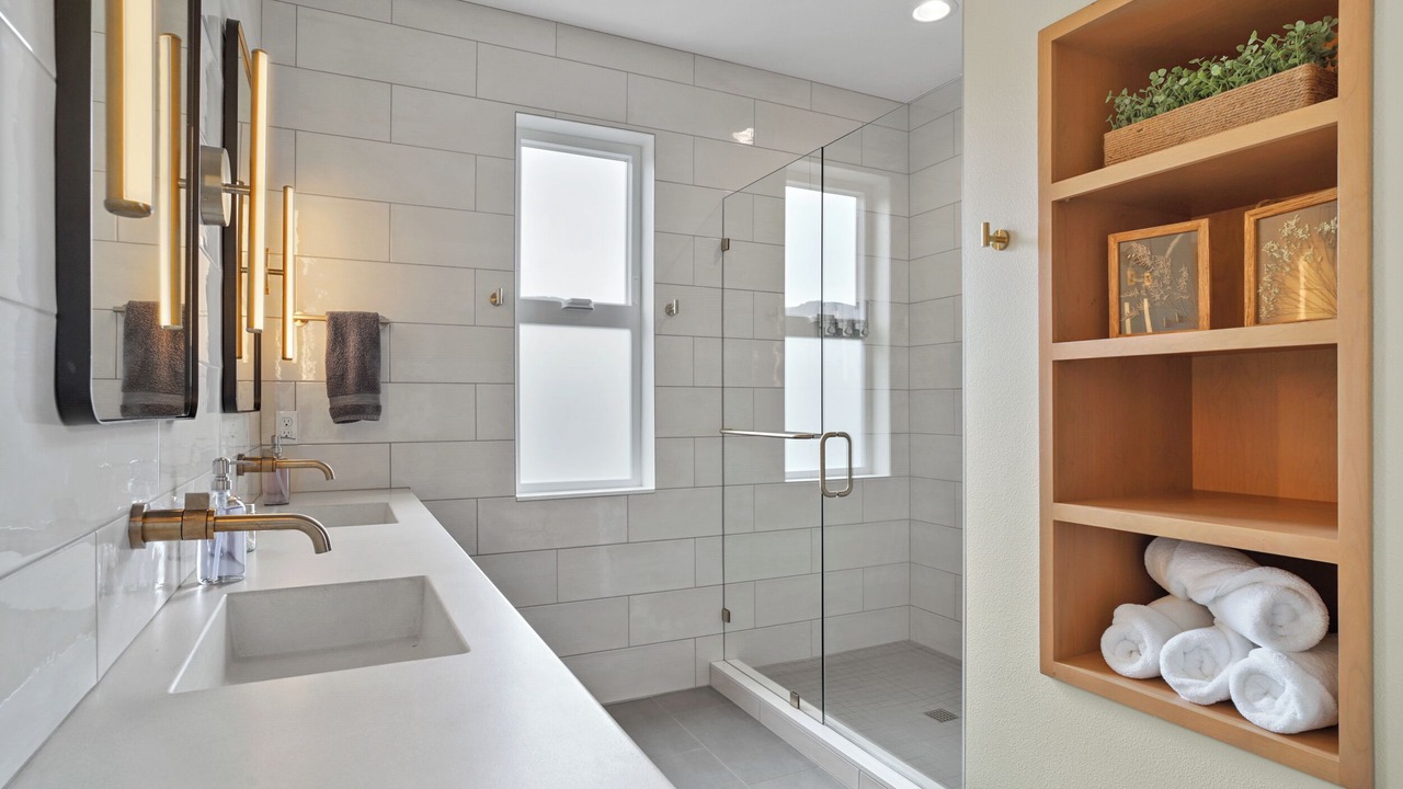 Photo of Bathroom in Rockaway Beach