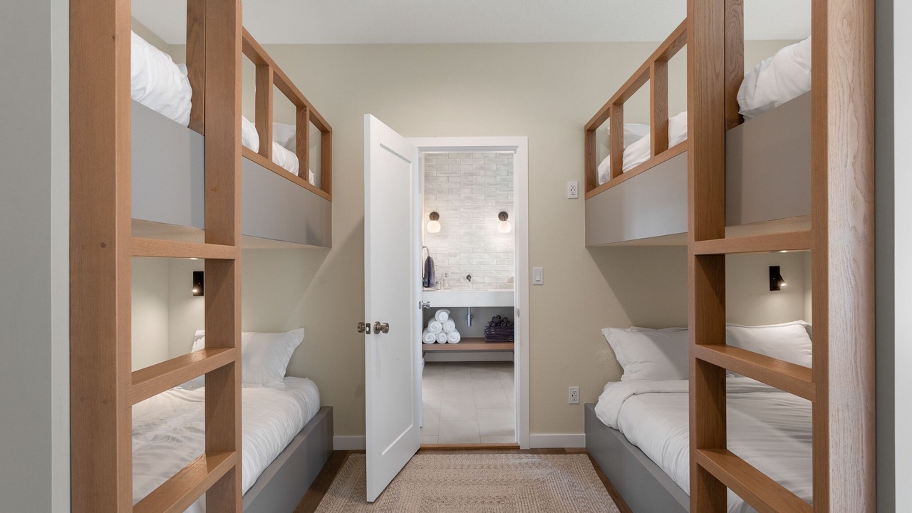 Photo of Bedroom in Rockaway Beach
