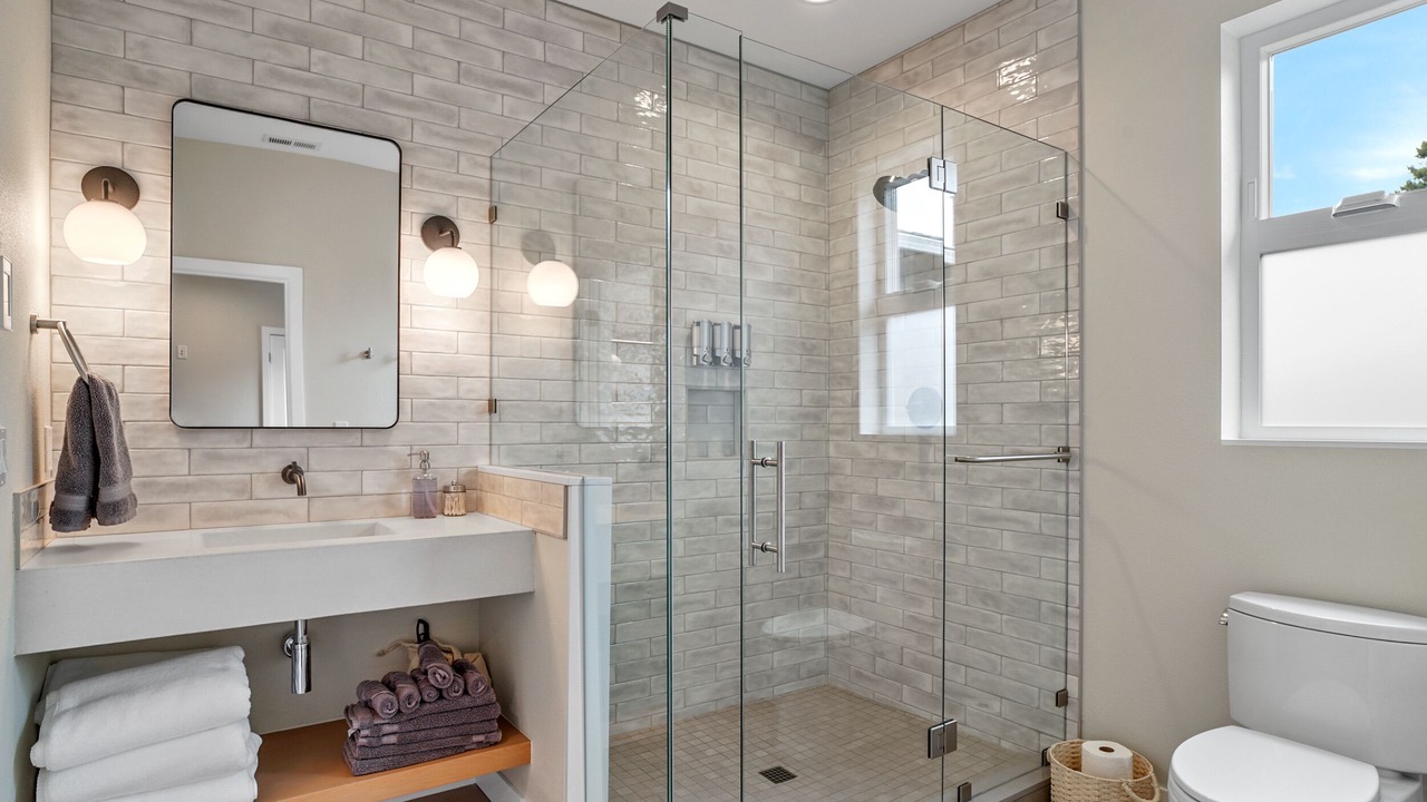 Photo of Bathroom in Rockaway Beach