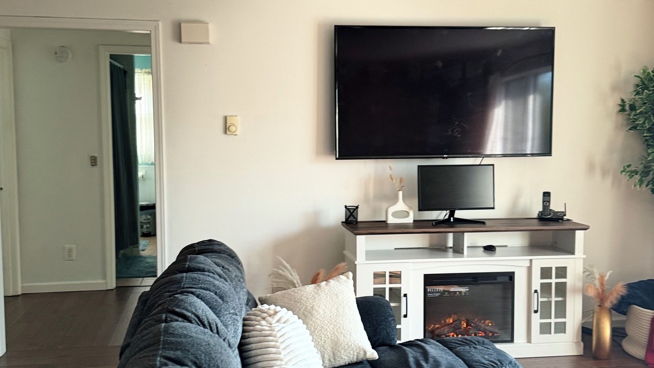 Photo of Livingroom in Jamesville