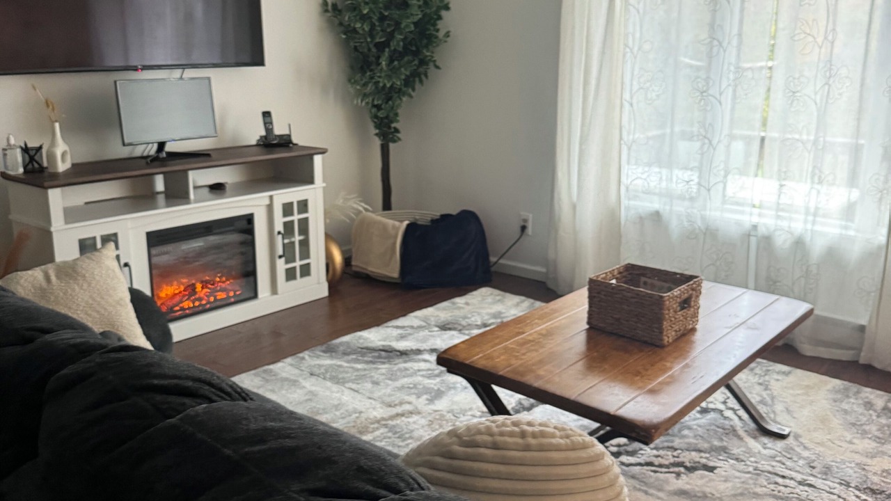 Photo of Livingroom in Jamesville