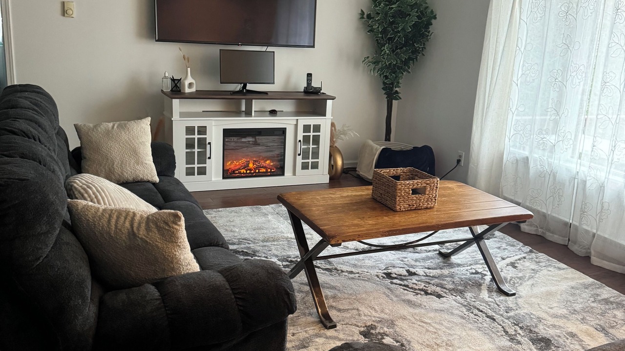 Photo of Livingroom in Jamesville