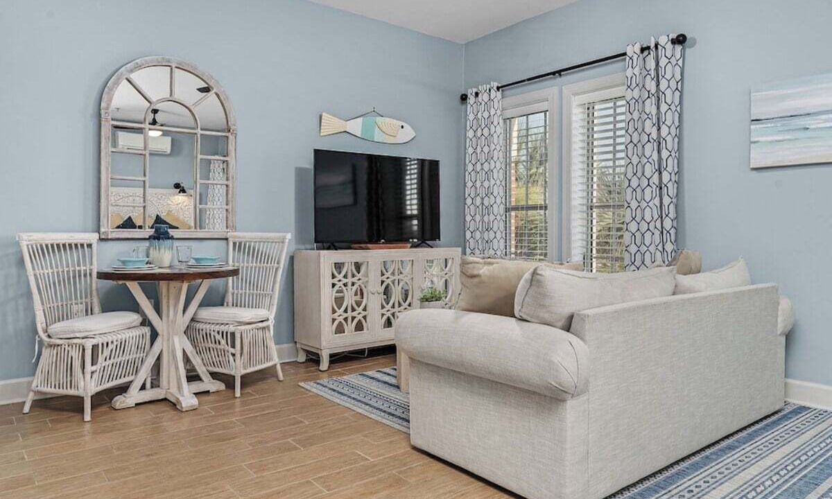 Photo of Bedroom in Seacrest Beach