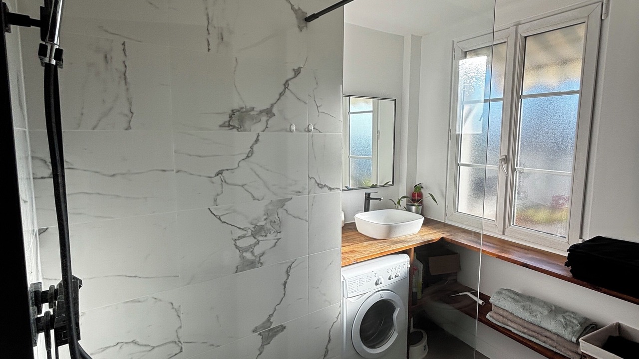 Photo of Bathroom in Saint-Mande