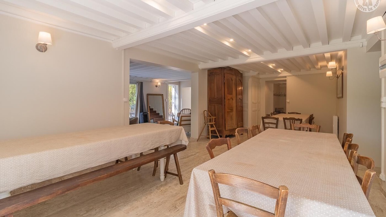 Photo of Others in Vions