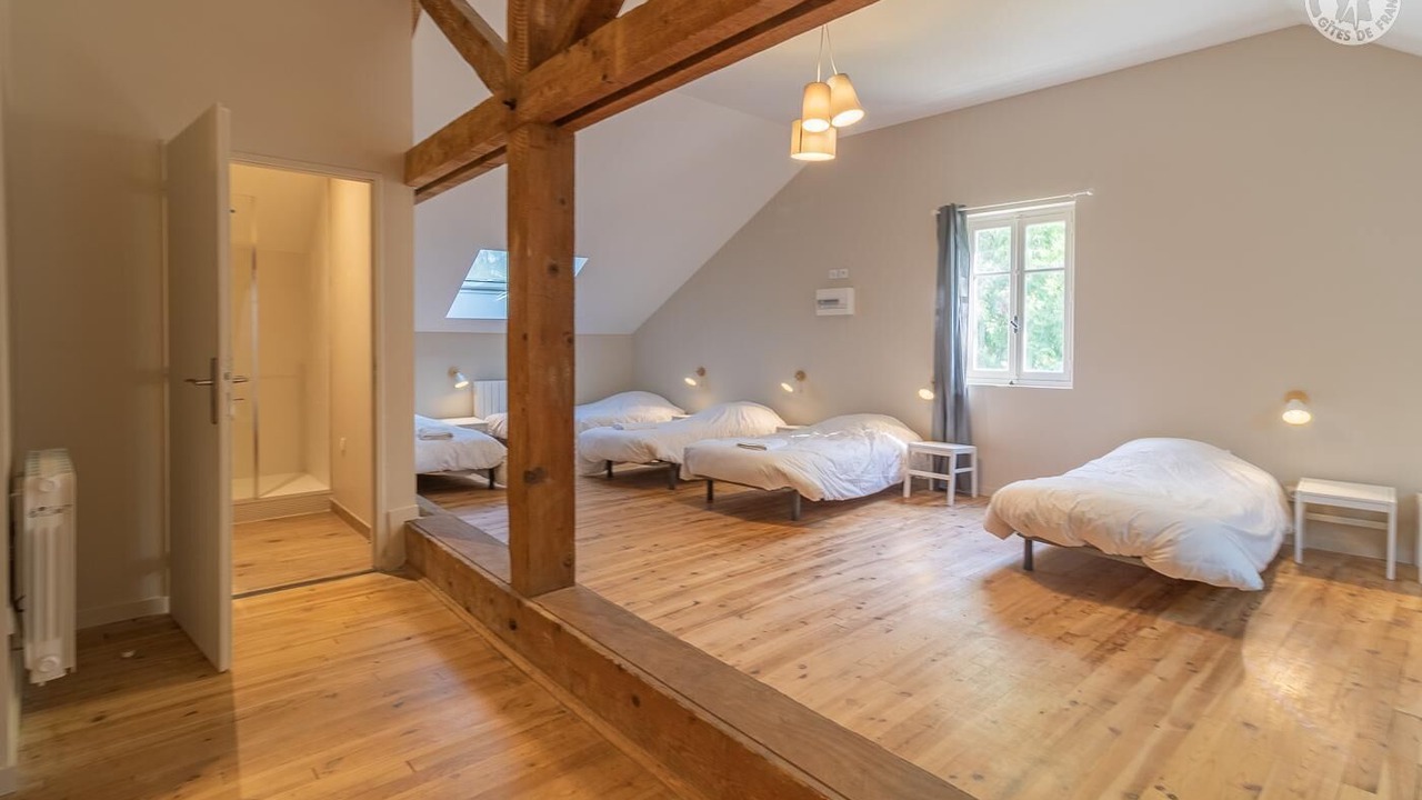 Photo of Bedroom in Vions