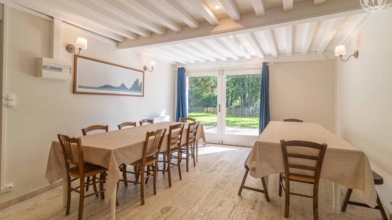 Photo of Others in Vions