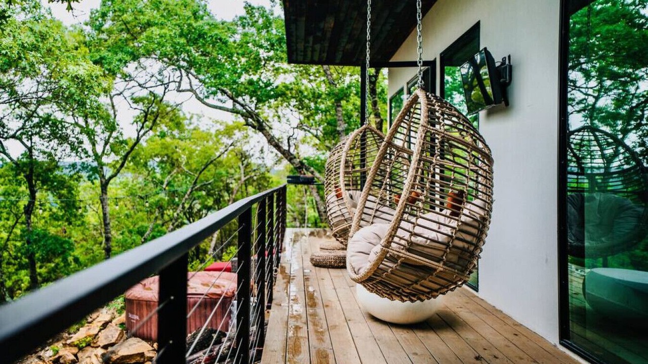 Photo of Patio Balcony in Oatmeal