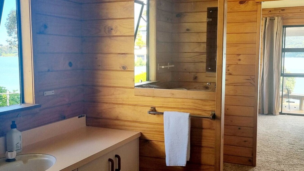 Photo of Bathroom in Raglan