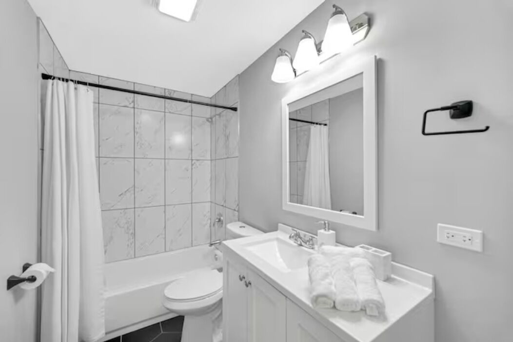 Photo of Bathroom in Oak Park