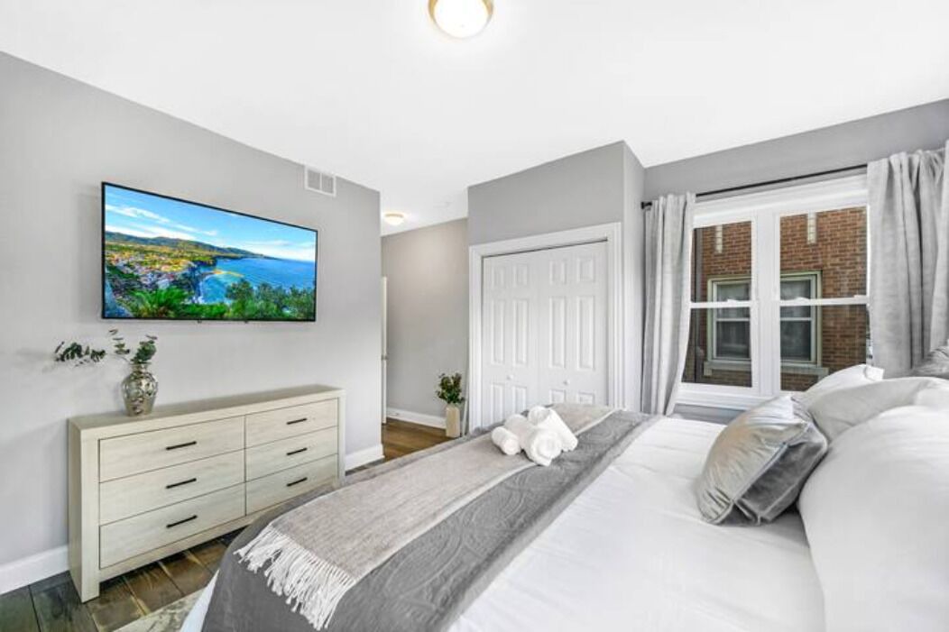 Photo of Bedroom in Oak Park