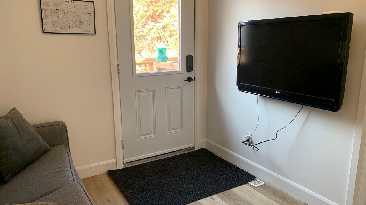 Photo of Livingroom in Kingston